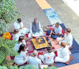 26-Daagse 200-urige Hatha en Vinyasa Yoga Docentenopleiding in Rishikesh, India met Basisprincipes van Yogatherapie - Photo 5