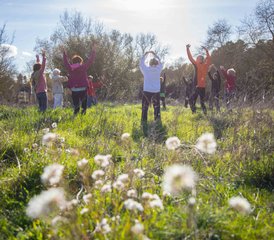 3 jours en stage de yoga, qi gong et méditation « Ancrage et Vitalité » près de Carcassonne, France - Photo 4