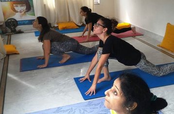 10-Daagse 99-Uurs Maha Manthan Yoga Opleiding in Rishikesh, India