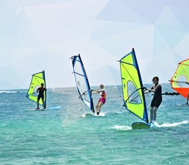 8 jours en stage de planche à voile, surf et yoga à Fuerteventura, Espagne - Photo 2