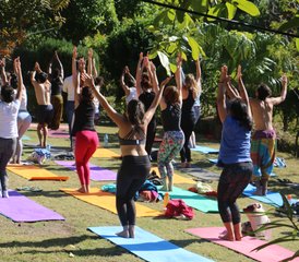 228 Tage 300-Stunden Fortgeschrittene Ashtanga Vinyasa und Hatha Yogalehrer Ausbildung in Rishikesh, Indien - Photo 1