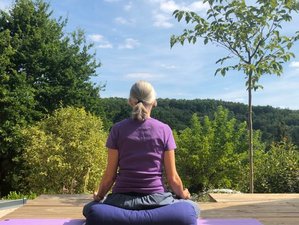 4 jours en retraite privée et personnalisée de yoga doux, méditation et pleine conscience à Najac, Aveyron