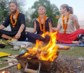 815 Day Yoga and Meditation Weekend Retreat in Rishikesh, India - Photo 1