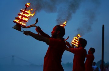 7 días de retiro de yoga con todo incluido y tour turístico en Rishikesh, India