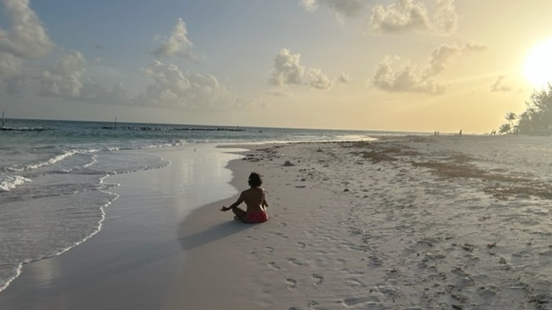 7 Day Yoga Bliss Beach House Retreat in New York, USA