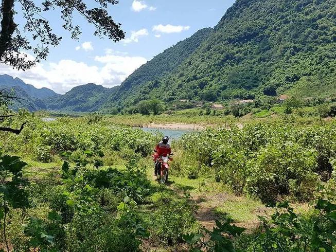 3 Day Thrilling Northwest Vietnam Guided Motorbike Tour photo 5