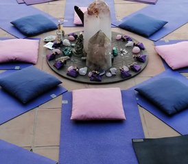 6 jours en stage de yoga kundalini et méditation : le pouvoir créatif du féminin à Formentera, Espagne - Photo 5