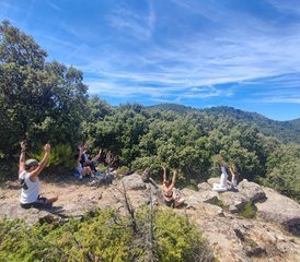 117 jours en stage de yoga hatha, vinyasa, et méditation kundalini à Soudorgues, Cévennes, France - Photo 1