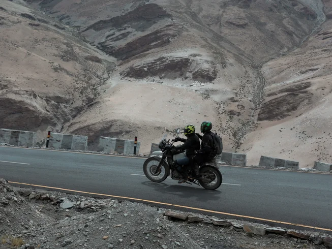 8 Day Leh to Leh With Umling La Pass Guided Motorcycle Tour in India photo 8