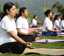 30 días de curso certificado intermedio de formación de profesores de yoga de 400 horas en Pune, India - Photo 2
