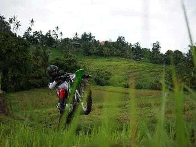 7-Hour Non-Residential Guided Tabanan Jungle and Beach Motorcycle Day in Bali, Indonesia photo 3