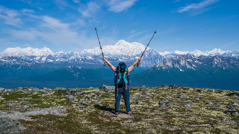 3 Day Williwaw and Long Lakes Backpacking and Hiking Tour in Chugach State Park in Alaska, USA