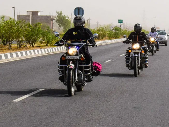 10 Day Colors of Rajasthan Guided Motorcycle Tour in India photo 3