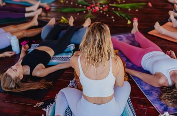 8 días de formación de profesorado de yoga Vinyasa Chakra de 60 horas y retiro en Tulum, México