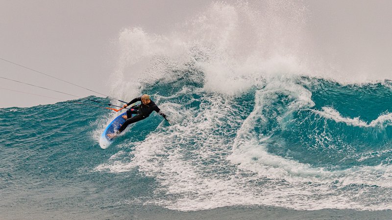 7 Day Mogasurf Kitesurf Camp at Villa Sunset with Private Pool in Essaouira, Morocco