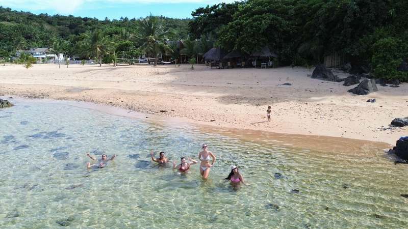 10 días de olas y hermandad: un retiro de surf en Catanduanes, Filipinas, para mujeres