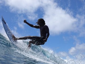 14 jours en stage privé de surf à Kudahuvadhoo, Maldives : idéal pour les surfeurs débutants et expérimentés
