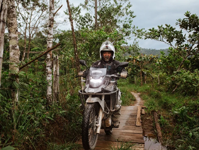 13 Day Guided Motorcycle Tour of Central and Southern Colombia photo 2