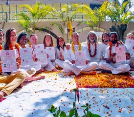 429-Daagse 300-Uurs Kriya Yoga Docentenopleiding in Rishikesh, India - Photo 1
