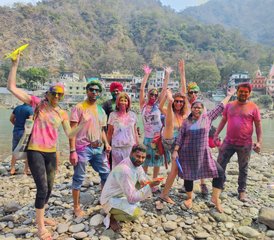 010 Day Holi Festival and Yoga Retreat in Rishikesh, India - Photo 1