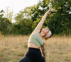 4 Tage | Release.and.Recharge.Yoga Retreat mit Laura Hermanik in Kaprun, Land Salzburg - Photo 2