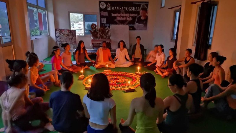 28 Day 200-Hour Yoga Teacher Training: Vinyasa, Ashtanga in Rishikesh