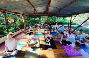 7 Tage Yoga Retreat zum Abnehmen und Spaß haben in Arenal, Alajuela, Costa Rica