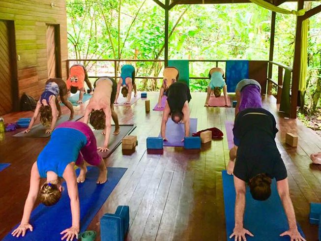 8 días de detox y retiro de yoga en el Caribe de Costa Rica
