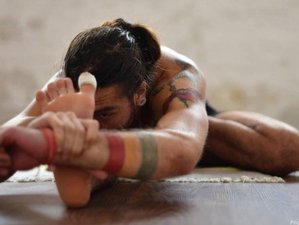 8 Days Rock Climbing & Ashtanga Yoga Retreat in Spain