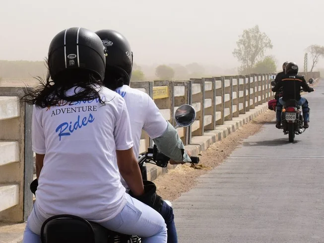 11 Day Festival of Colors Guided Motorcycle Tour in Rajasthan photo 7