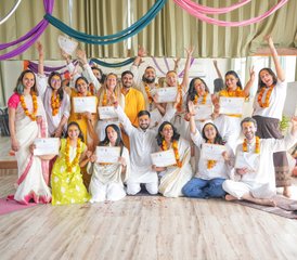 625 jours-200h en formation de professeur de yoga multistyle intensive à Rishikesh, Inde - Photo 1