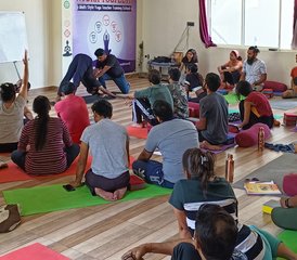 14 jours-100h en formation de professeur de yoga multistyles à Rishikesh, Inde - Photo 2