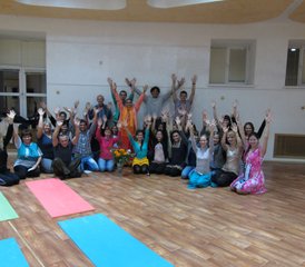21 Tage 200-Stunden Tantra Yoga Nidra Yogalehrer Ausbildung in Rishikesh, Indien - Photo 3