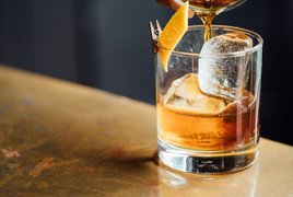 Whiskey Verkostung Retreats und Reisen