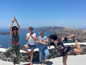 5 jours en stage de yoga revitalisant et d’évasion insulaire à Santorin, Grèce