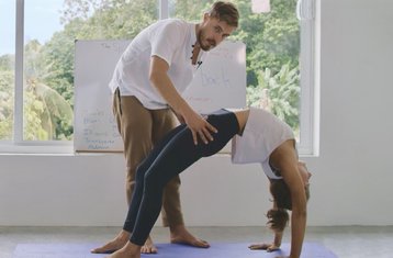 Selbstgesteuerte 200-Stunden Online Hatha Vinyasa Yogalehrer-Ausbildung