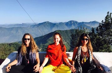 3 días en retiro de meditación y yoga en el Himalaya en Rishikesh, India