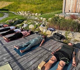 93 Tage Wander- und Yoga Retreat mit Wellness und Kulinarik auf der Luxusalpe im Allgäu, Deutschland - Photo 1