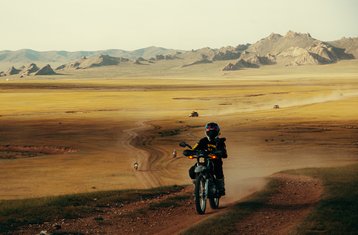 8 Day Serow Gobi Guided Motorcycle Tour in Mongolia