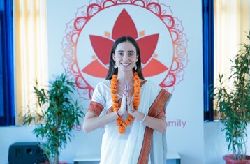 29 Tage 300-Stunden Fortgeschrittene Yogalehrer Ausbildung mit Yogatherapie in Rishikesh, Indien