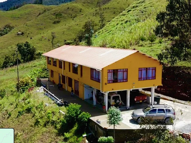 6 Day Hidden Emerald Circuit: Guided Mixed-terrain Motorcycle Tour in Colombia photo 4