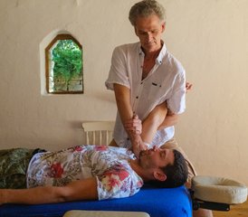 8-Daagse Yoga- en Meditatie Basis Retreat: Een Reis door de Chakra's in Antugnac, Frankrijk - Photo 3