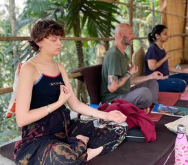 22 jours-200h en formation de professeur de yoga kundalini tantrique complète à Goa, Inde - Photo 3
