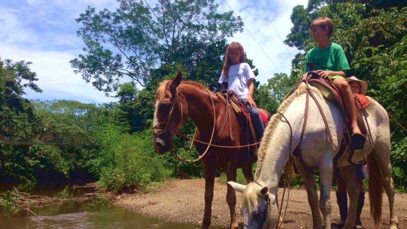 4 Day Exploring Horse Riding and Ranch Vacation in Tambor, Puntarenas