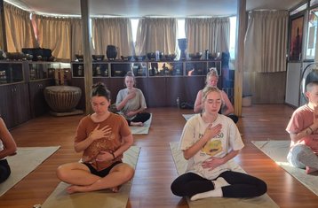 7 jours en retraite de kundalini yoga avec visite touristique à Kathmandu, Népal