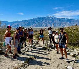 4 jours en stage de relaxation yoga et sources chaudes du désert avec randonnée en Californie, États-Unis - Photo 2