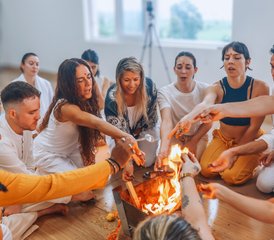 24 días profesorado de yoga Hatha y Vinyasa tradicional de 200 horas en Rishikesh, India - Photo 3