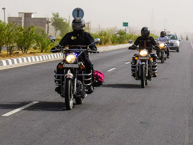 8 Days Rajasthan Desert Festival Guided Motorcycle Tour  photo 3