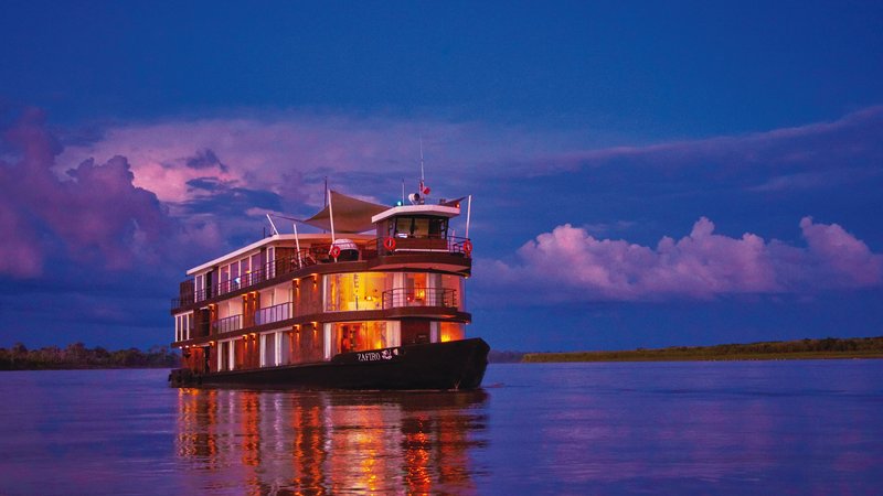 5 días en un crucero por el Amazonas peruano con yoga a diario a bordo del Zafiro
