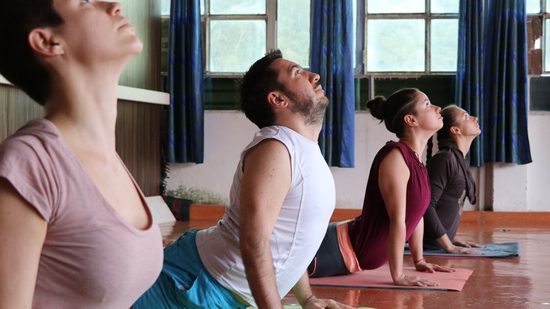 7 Day Relaxing Yoga Retreat in Rishikesh - BookYogaRetreats.com